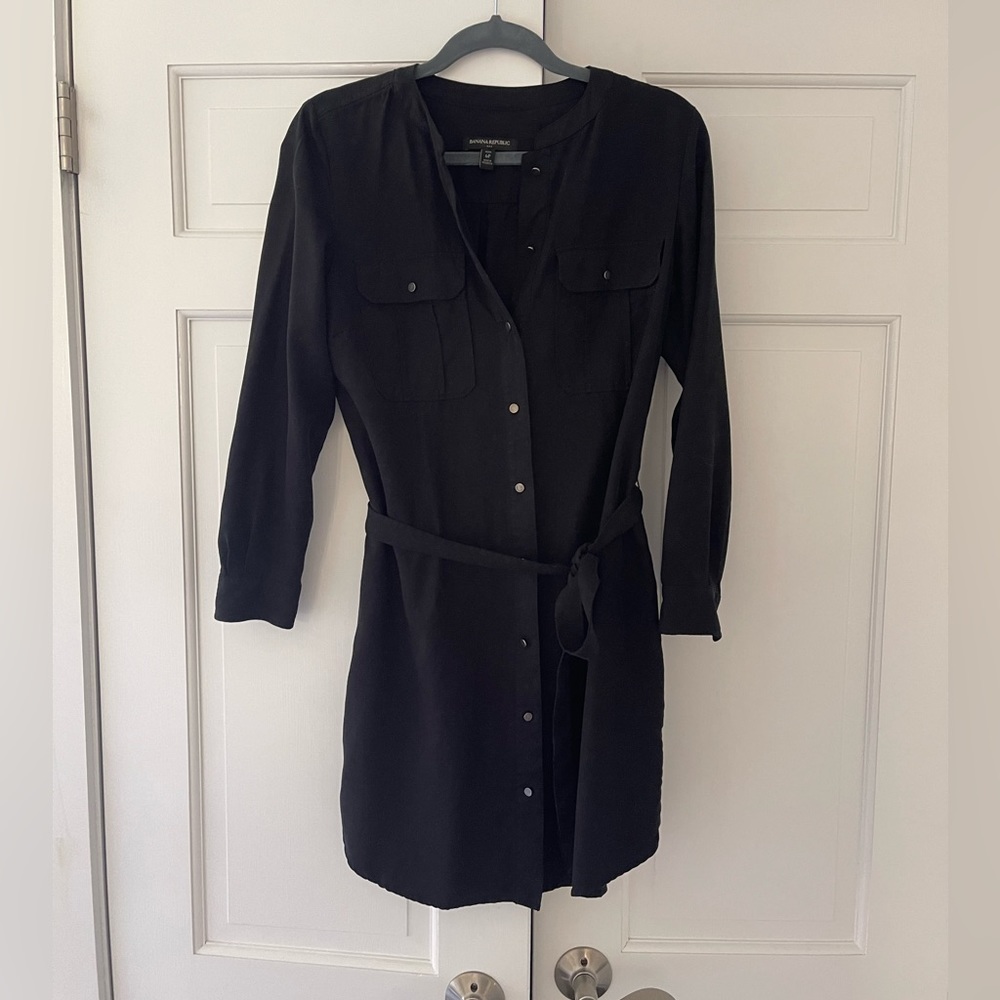 Banana Republic black button down dress Petite size 6
